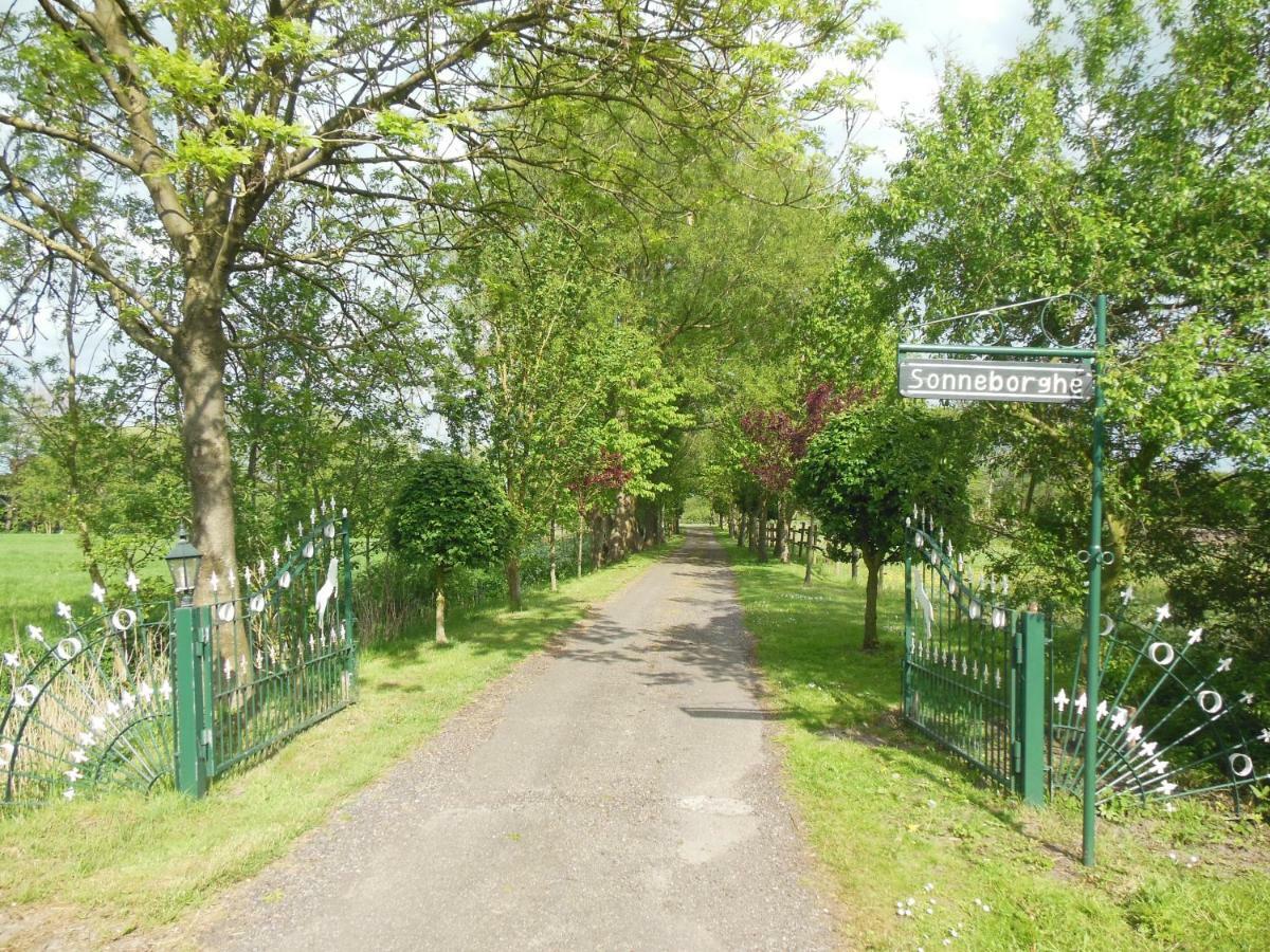 B&B Landgoed Sonneborghe Kollumerzwaag ภายนอก รูปภาพ