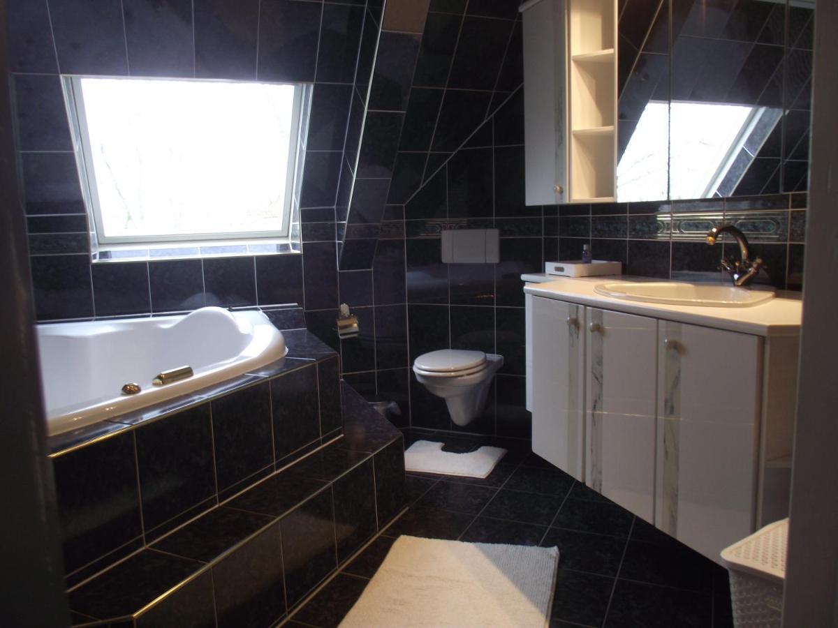B&B Landgoed Sonneborghe Kollumerzwaag ภายนอก รูปภาพ